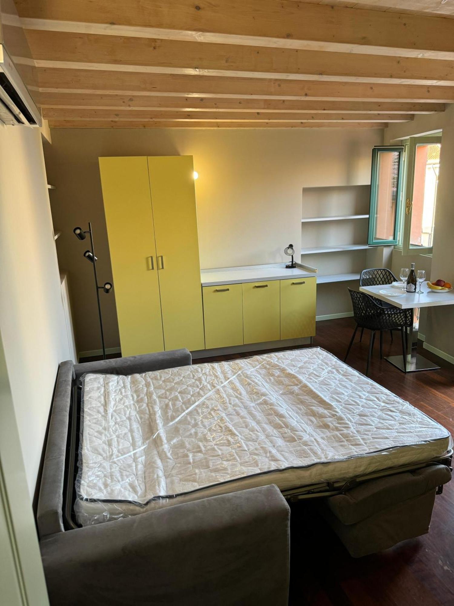 Splendid Apartment Desenzano del Garda Kültér fotó