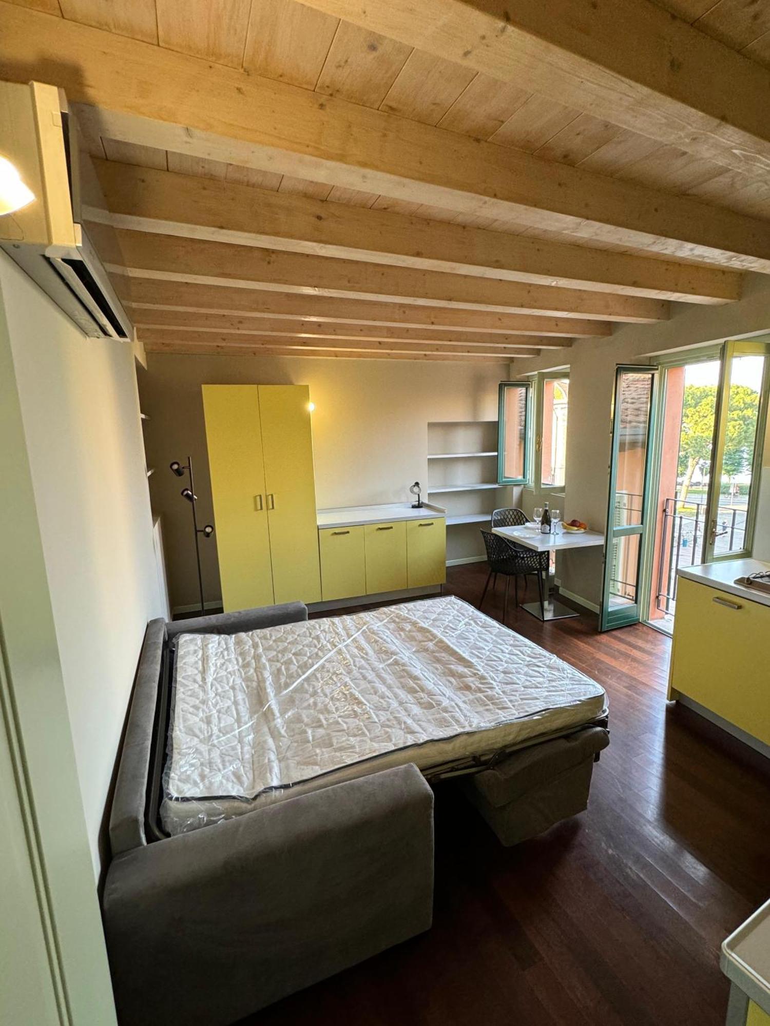 Splendid Apartment Desenzano del Garda Kültér fotó