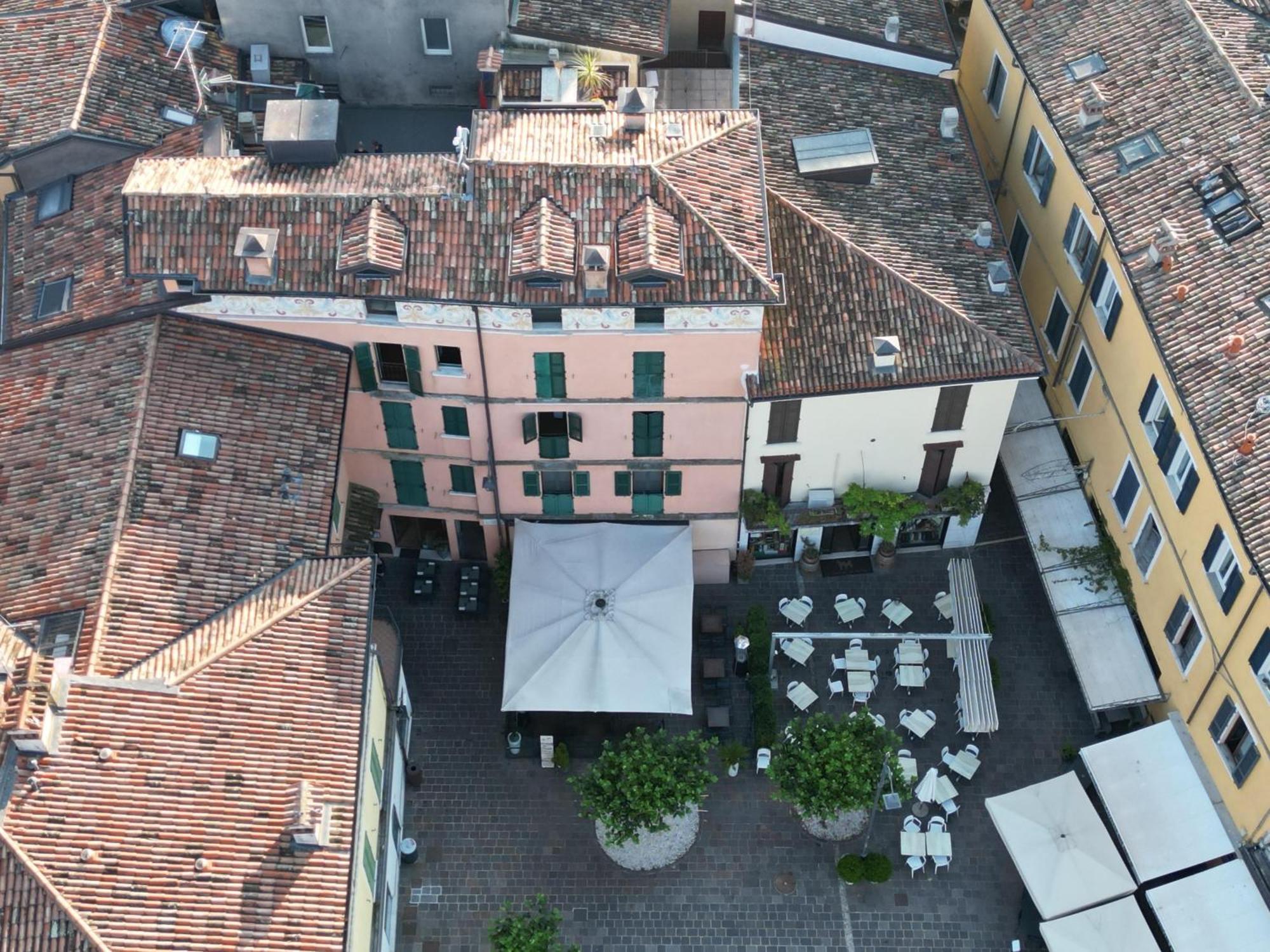 Splendid Apartment Desenzano del Garda Kültér fotó